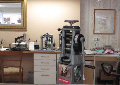 Metallwalze und Graviermaschinen.