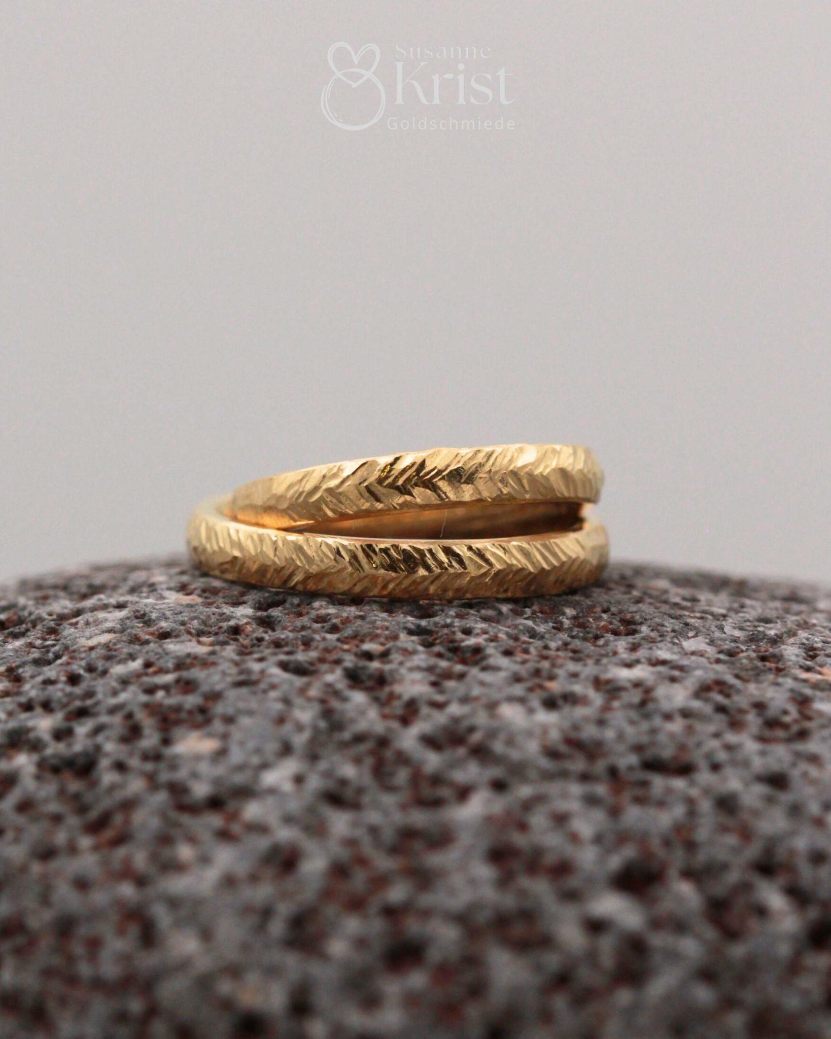 Natur Trauringe mit Federblattmuster